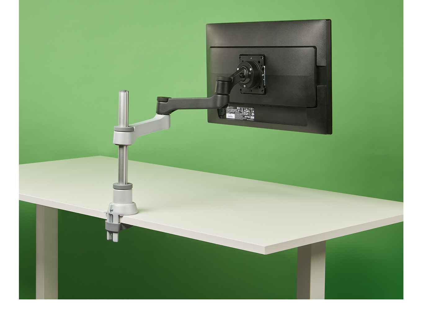 R-Go Tools Brazo de monitor R-Go Zepher Single, para un monitor, ajustable, capacidad de carga de 0-8 Kg, 100% circular, negro R-Go Tools Brazo de monitor R-Go Zepher Single, para un monitor, ajustable, capacidad de carga de 0-8 Kg, 100% circular, negro